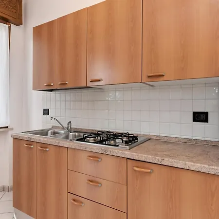 Near The Lake, Shared Swimming Pool Holiday home Lazise