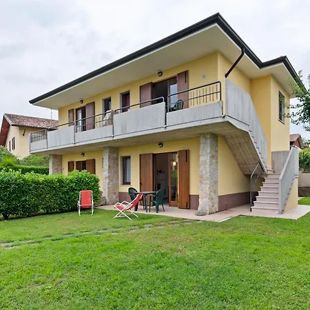 Holiday home Near The Lake, Shared Swimming Pool Lazise