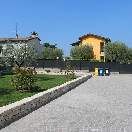 Near The Lake, Shared Swimming Pool Dom wakacyjny *
