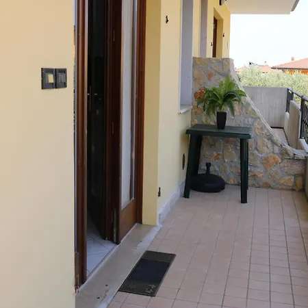 Near The Lake, Shared Swimming Pool * Lazise